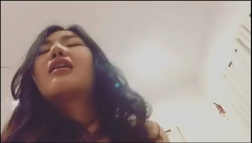 Lén quay em người yêu non tơ lúc cưỡi ngựa